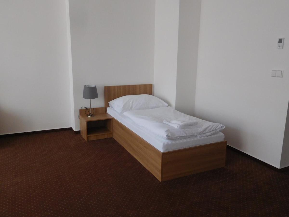Hotel Fabrika Uherské Hradiště Eksteriør billede