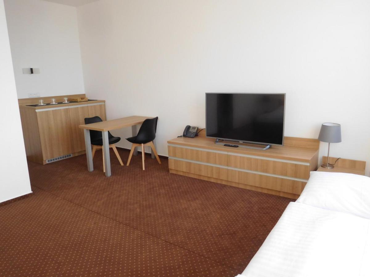 Hotel Fabrika Uherské Hradiště Eksteriør billede